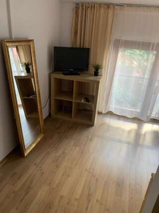 Отель Happy Accomodation Бухарест Бюджетный одноместный номер-3