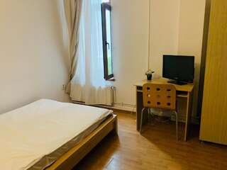 Отель Happy Accomodation Бухарест Бюджетный одноместный номер-5